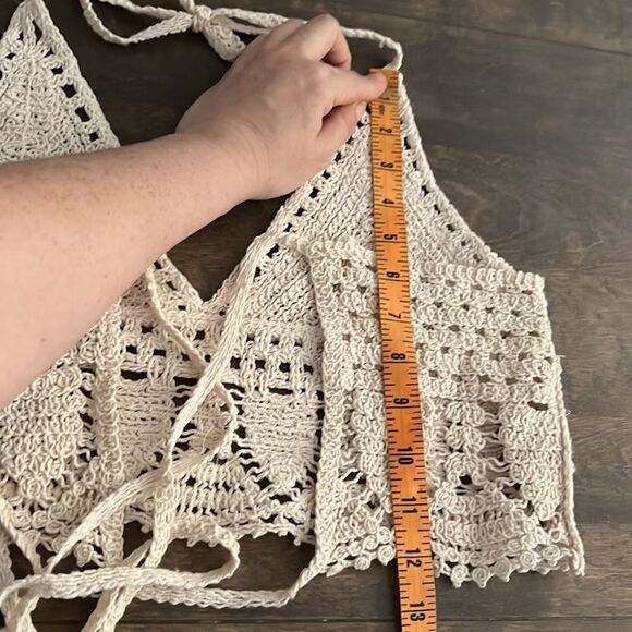 La Vie 89  Crochet knit v neck crop top ivory white back tieSz- Small - Picture 10 of 12